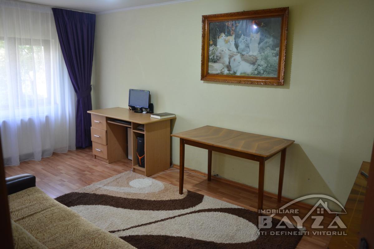Pret: 44.900 EURO, Vanzare apartament 2 camere, zona Center Nemes Baia Mare