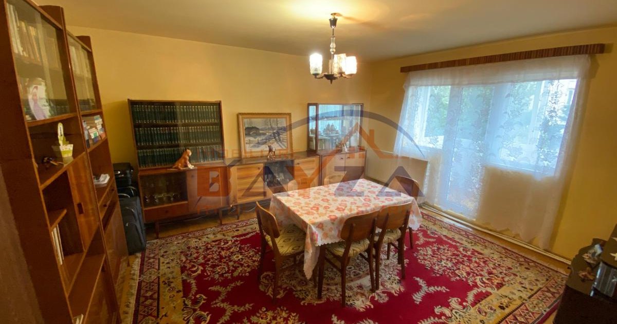 Apartament 3 camere - decomandat - Victoriei, zona RFN - Baia Mare - Strada Victoriei