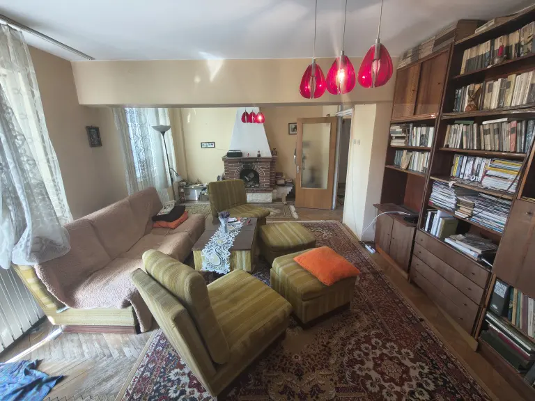 Apartament 5 camere - Zona Centrul Nou - Baia Mare - Strada Florilor