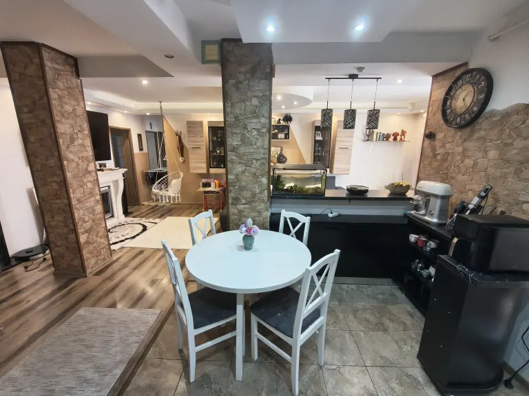 Apartament 4 camere - zona Depozitelor - Baia Mare - Strada Motorului