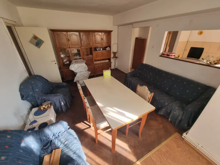 Apartament 2 camere - Zona Centrul Nou - Baia Mare - Strada Piața Revoluției
