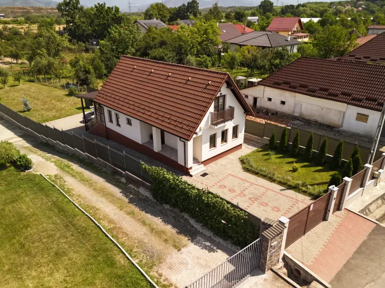 Casă - Județul Maramureș - Satu Nou de Jos - Strada Pășunii