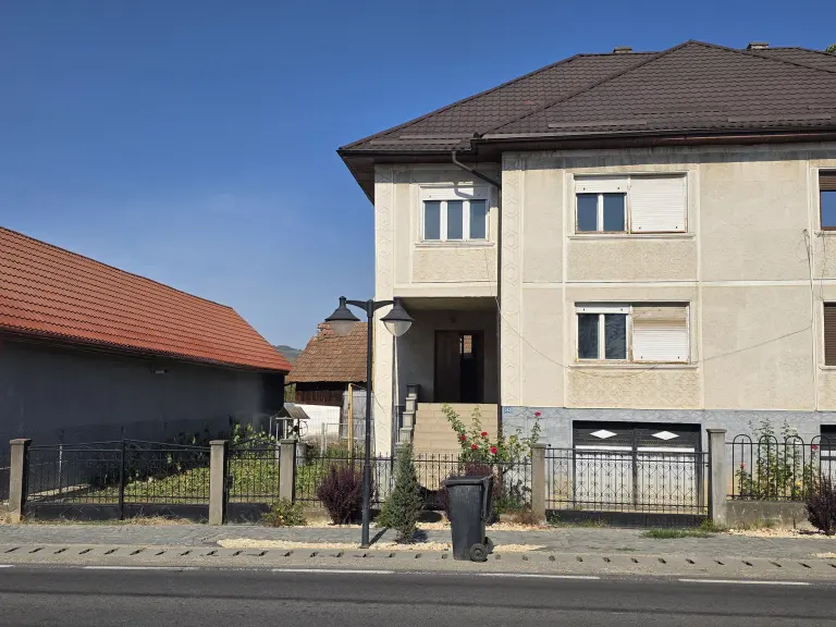 Casă - județul Maramureș - Tăuții-Măgherăuș - Strada Strada 1